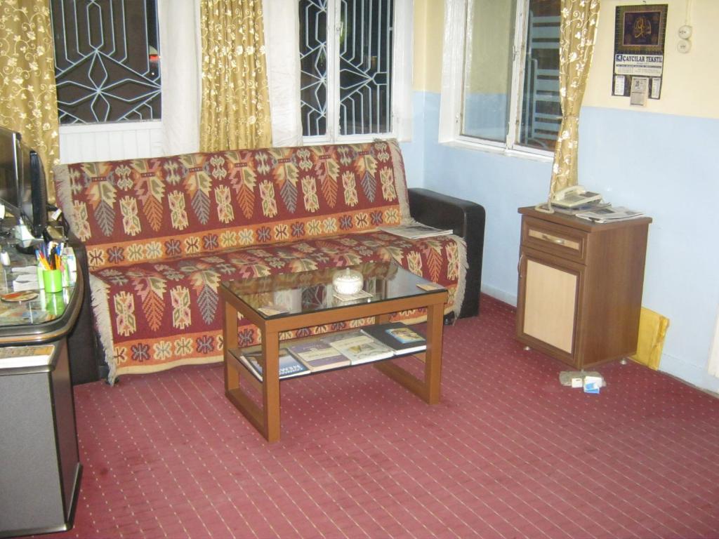 Hotel Ugur Шанлиурфа Екстер'єр фото